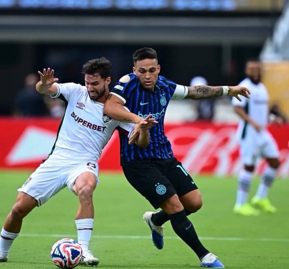 7.2亿豪阵翻车！劳塔罗中柱，国米0-2爆冷出局，曼城渔翁得利